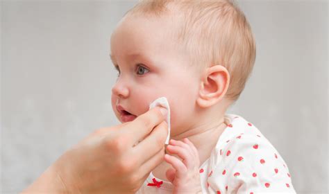 baby spuckt plötzlich viel|wann darf ich meine baby spucken.